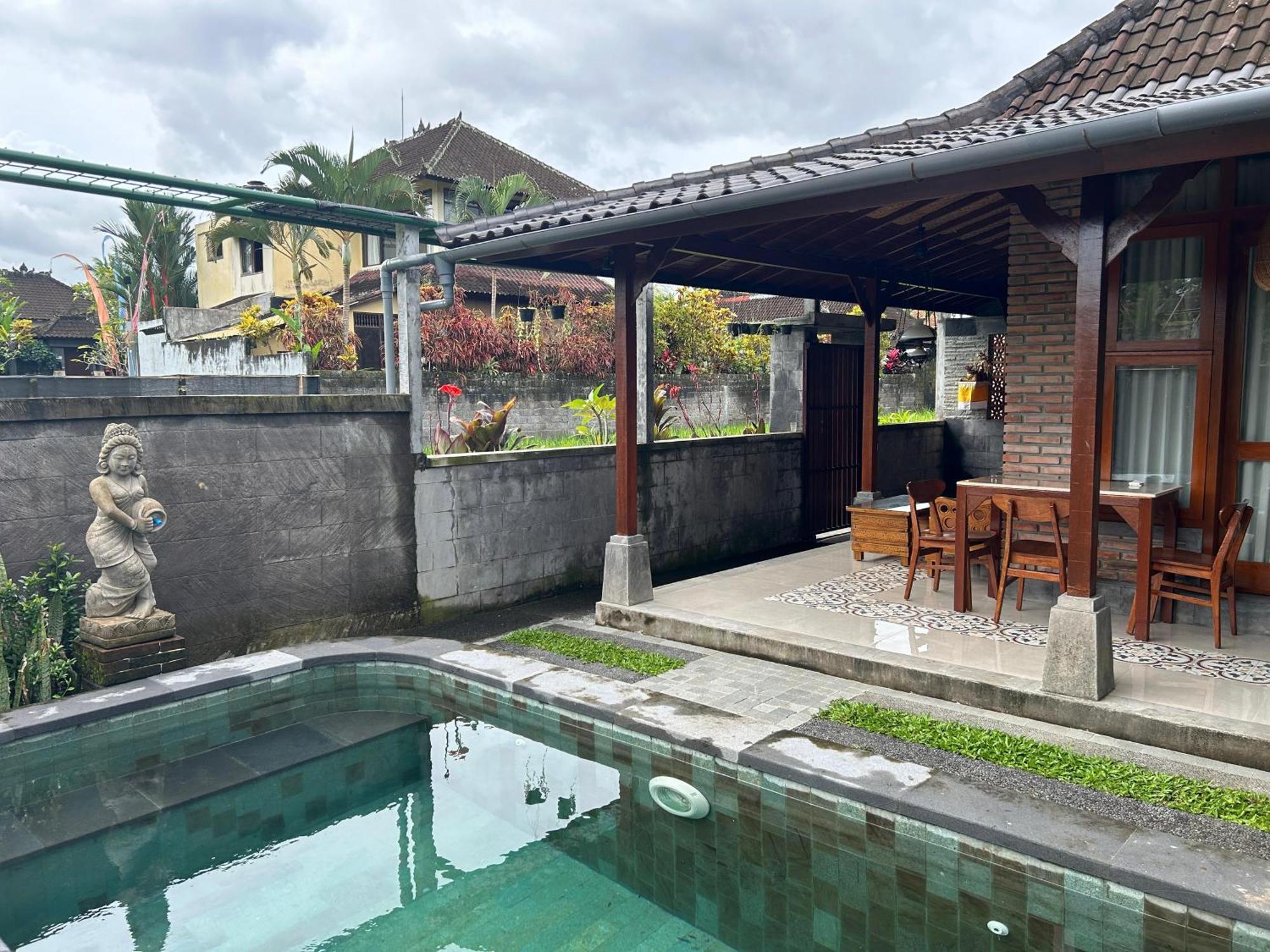 Ketut's Place Penestanan * Ubud